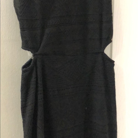 BRAND NEW LACE DRESS! - Picture 3 of 7